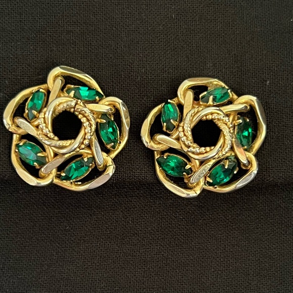 Vintage Faux Emerald Earrings - Picture 2 of 11